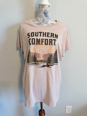 Southern Comfort Tan Graphic Tee Women’s Size 3 Relaxed Fit Sunset Outdoors